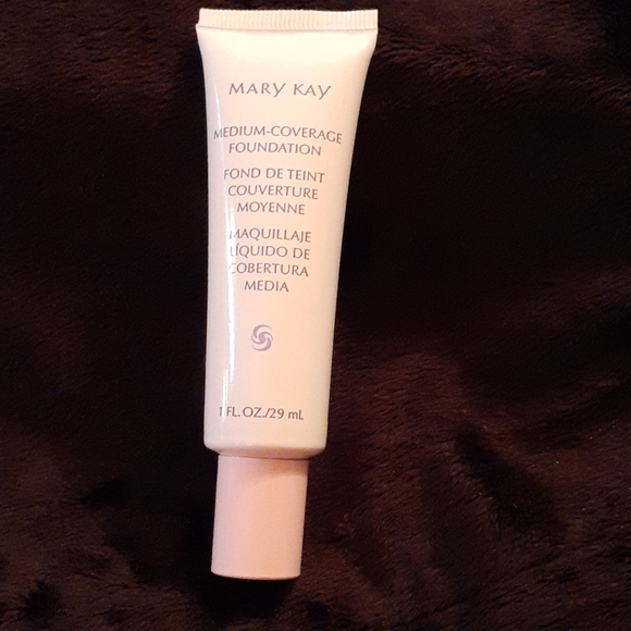 #19-Mary Kay Foundations